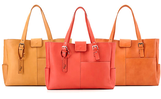 sproutトートバッグは一般品と革プリント付きの２種類あります。